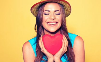 A new UQ study has revealed that independent women have more romantic success.